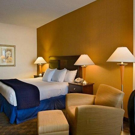 Отель Doubletree Dayton-Downtown Номер фото