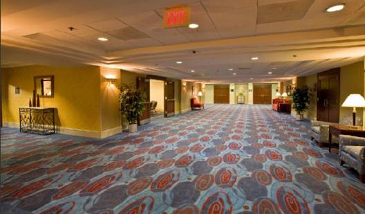 Отель Doubletree Dayton-Downtown Интерьер фото